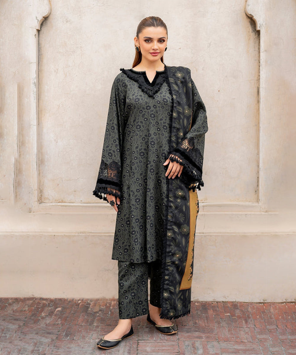 BAROQUE 3PC KARANDI PRINTED SHIRT WITH KARANDI PRINTED DUAPTTA AND TROUSER-831